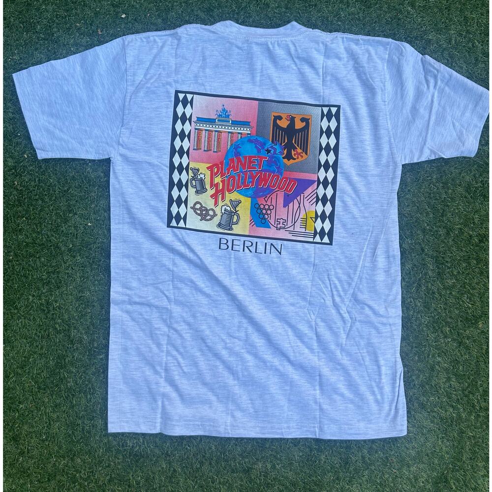 Planet Hollywood Berlin 1991 Graphic Tee Vintage Size Large